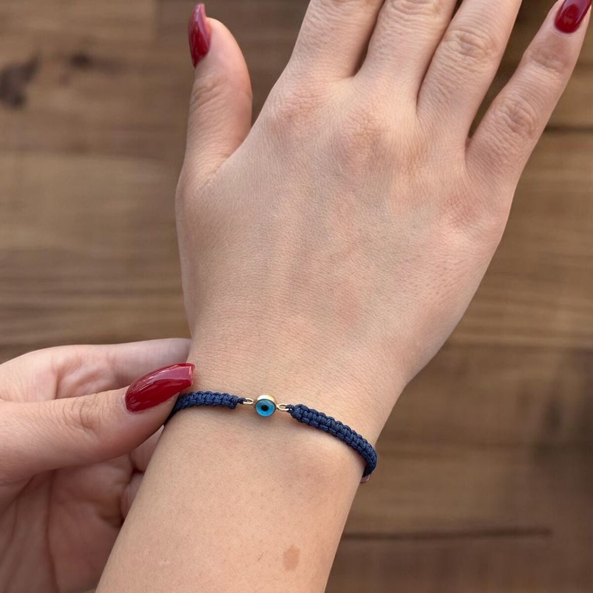 14 AYAR LACİVERT İPLİ NAZAR BONCUKLU BİLEKLİK