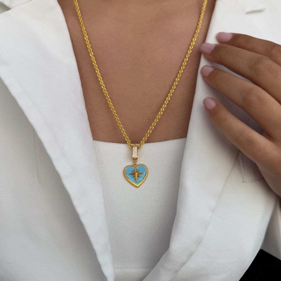 22 AYAR ÖZEL TASARIM MAVİ MİNELİ KALPLİ KUTUP YILDIZI KOLYE UCU