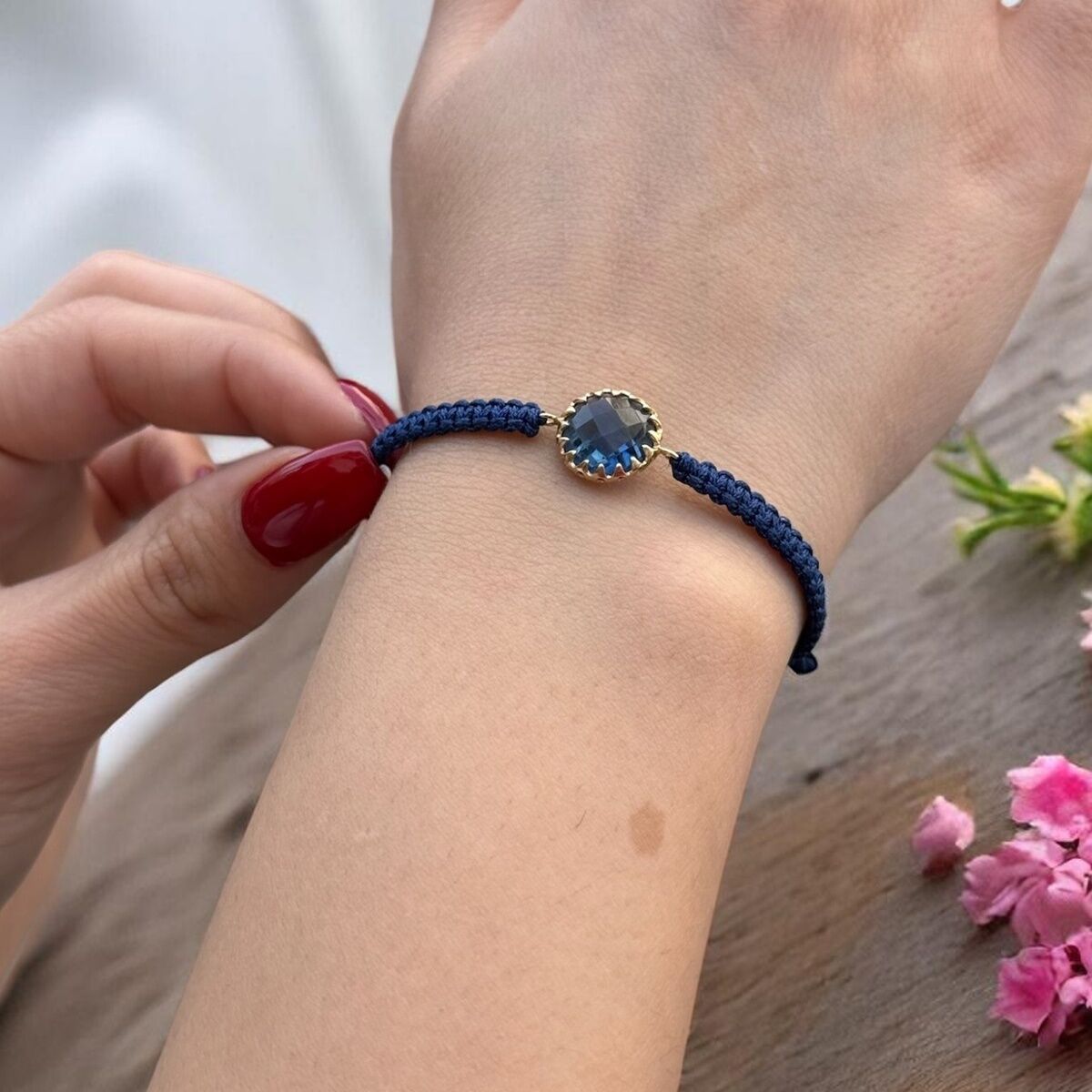 14 AYAR LACİVERT İPLİ LACİVERT TAŞLI BİLEKLİK