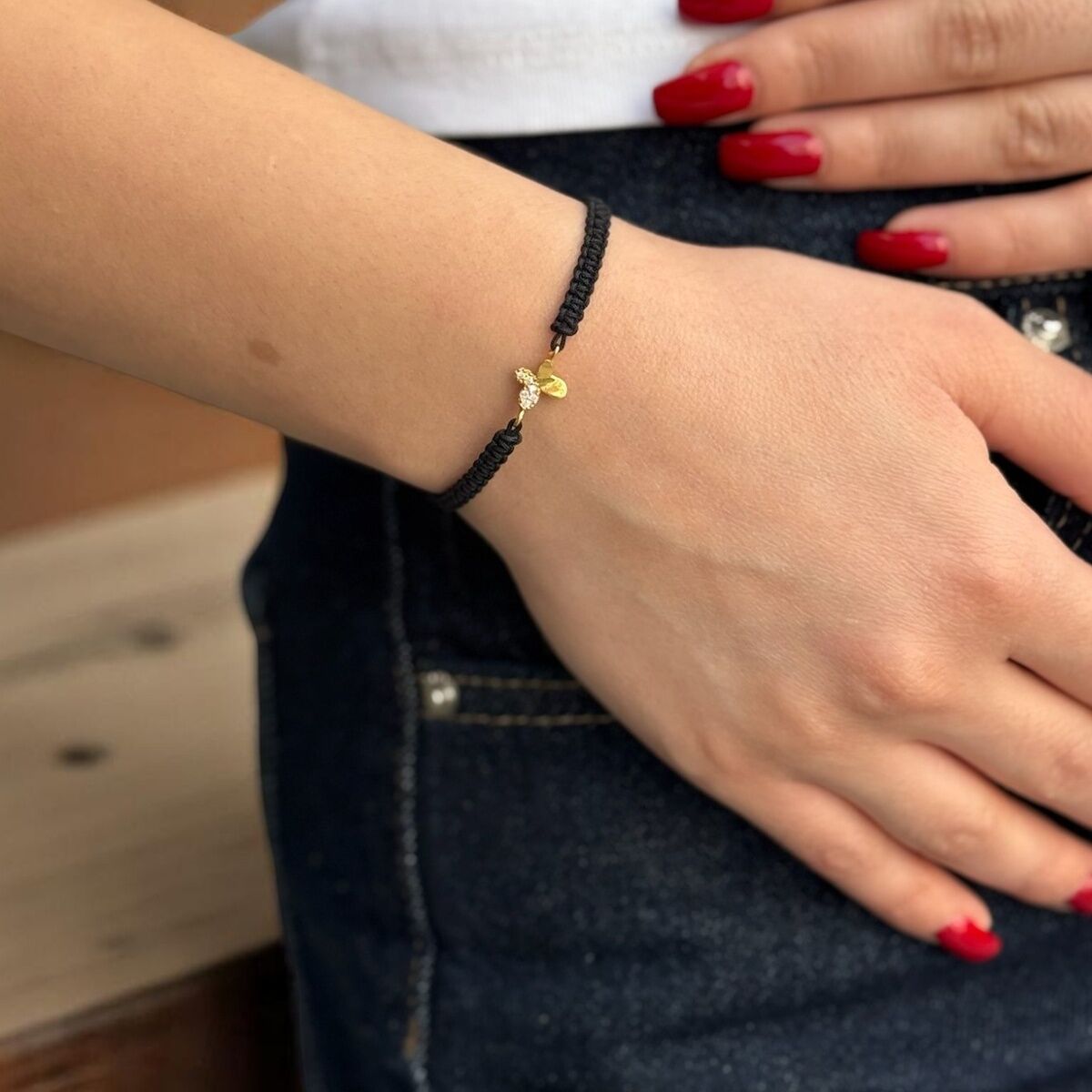 22 AYAR SİYAH İPLİ KELEBEK BİLEKLİK