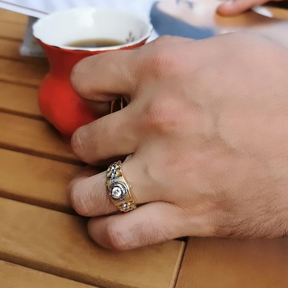 14 Ayar Özel Tasarım Saat Modeli Altın Yüzük