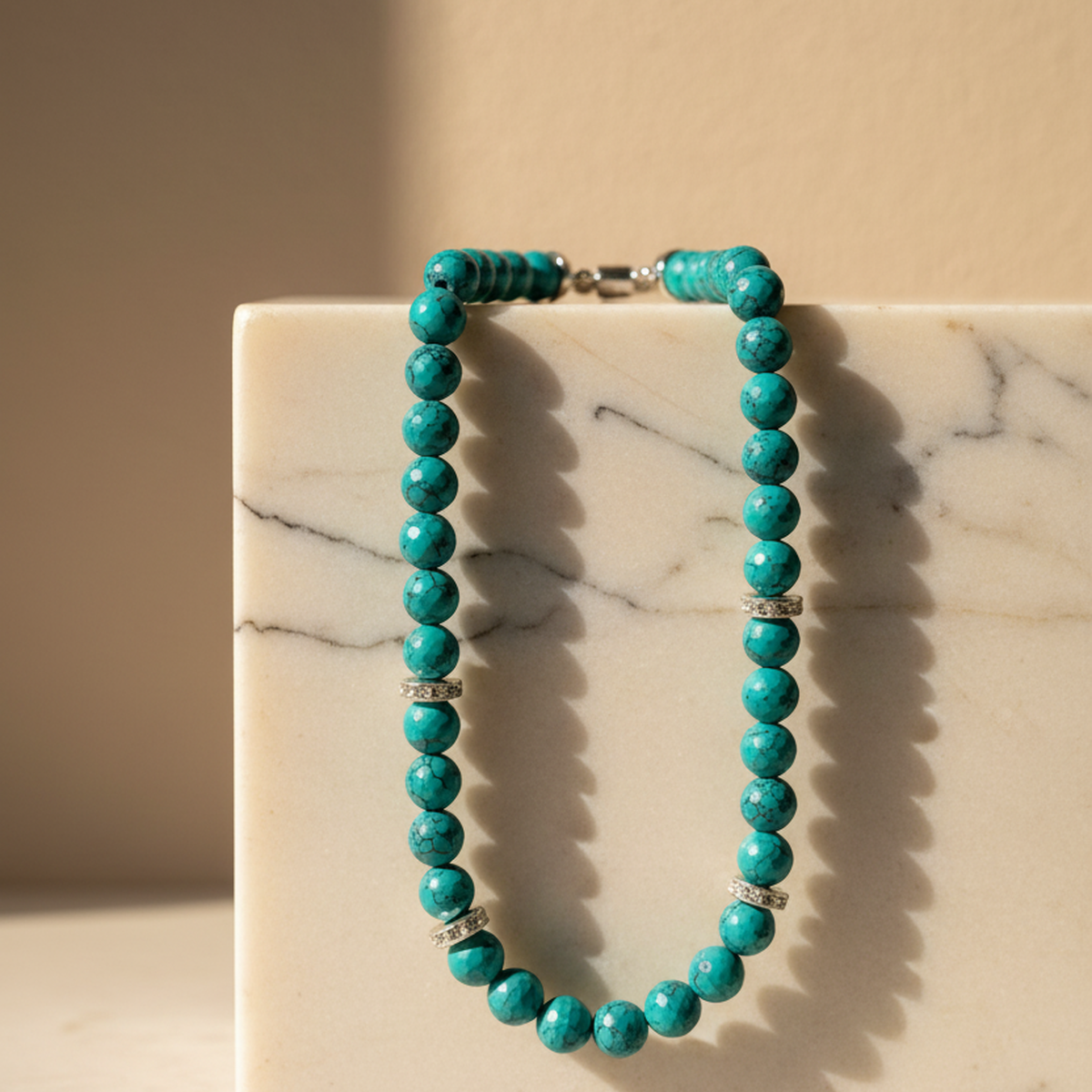 925 AYAR TURKUAZ TAŞLI GÜMÜŞ PARÇALI TASARIM KOLYE