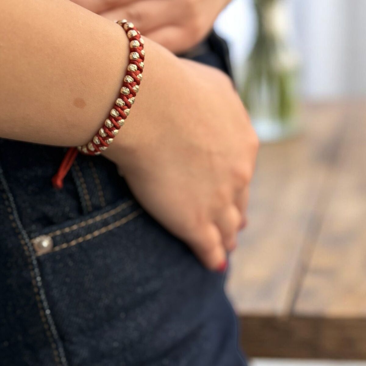 14 AYAR DORİKA TOPLU TARÇIN RENGİ İPLİ ÖRME BİLEKLİK