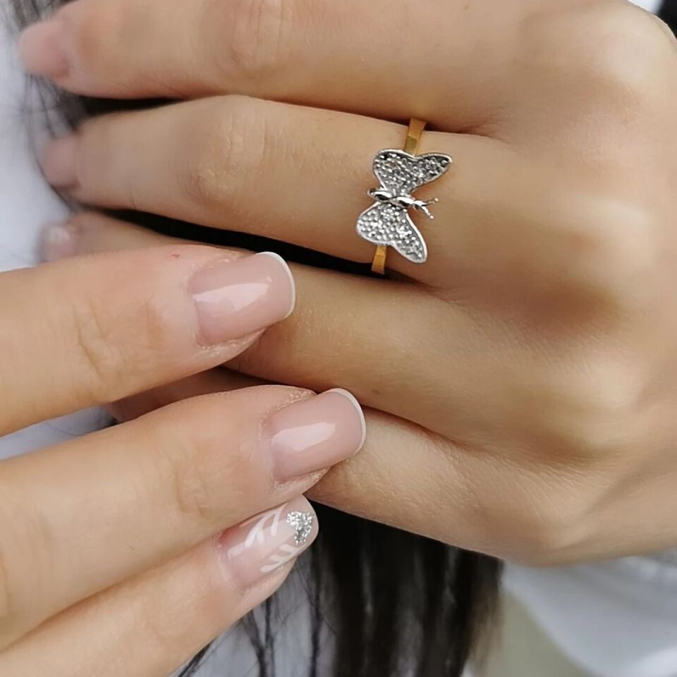 14 AYAR KELEBEK FİGÜRLÜ ALTIN YÜZÜK