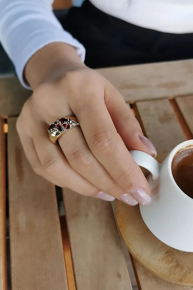 14 Ayar Orjinal Kırmızı Garnet Taşlı Tasarım İtalyan Yüzük