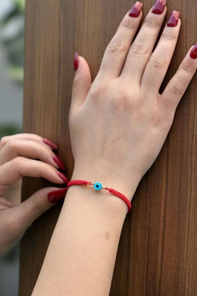 14 AYAR KIRMIZI İPLİ NAZAR BONCUKLU ALTIN BİLEKLİK