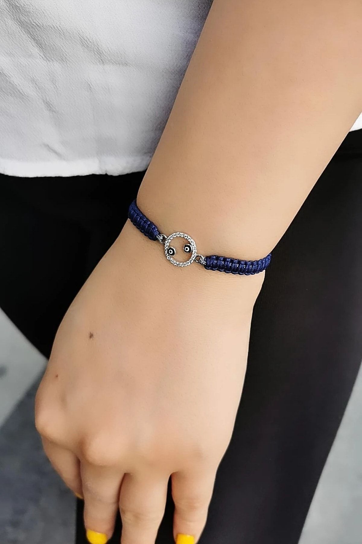 14 Ayar Göz Mineli Lacivert İpli Altın Bileklik
