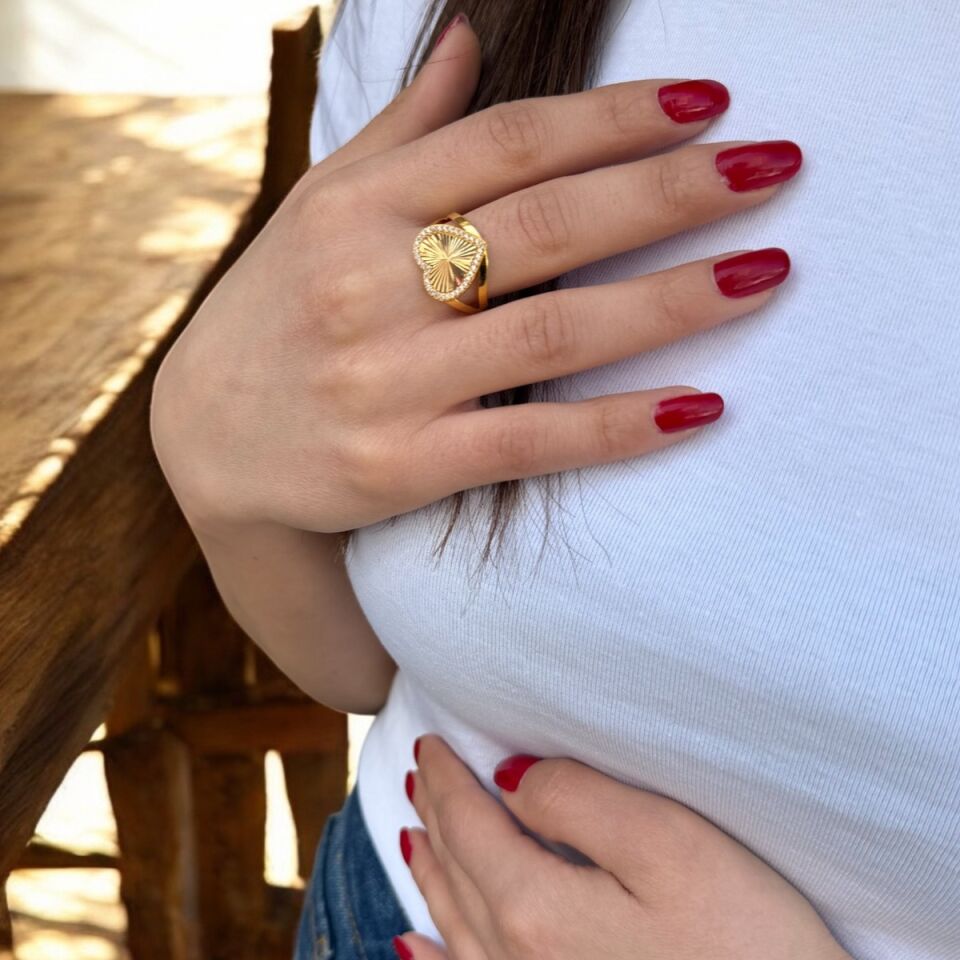 22 AYAR ÖZEL TASARIM KALP MODEL YÜZÜK