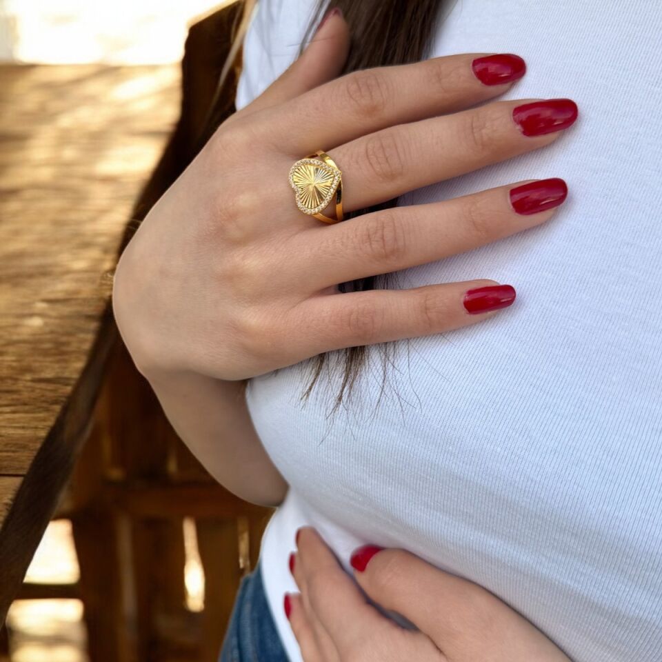 22 AYAR ÖZEL TASARIM KALP MODEL YÜZÜK