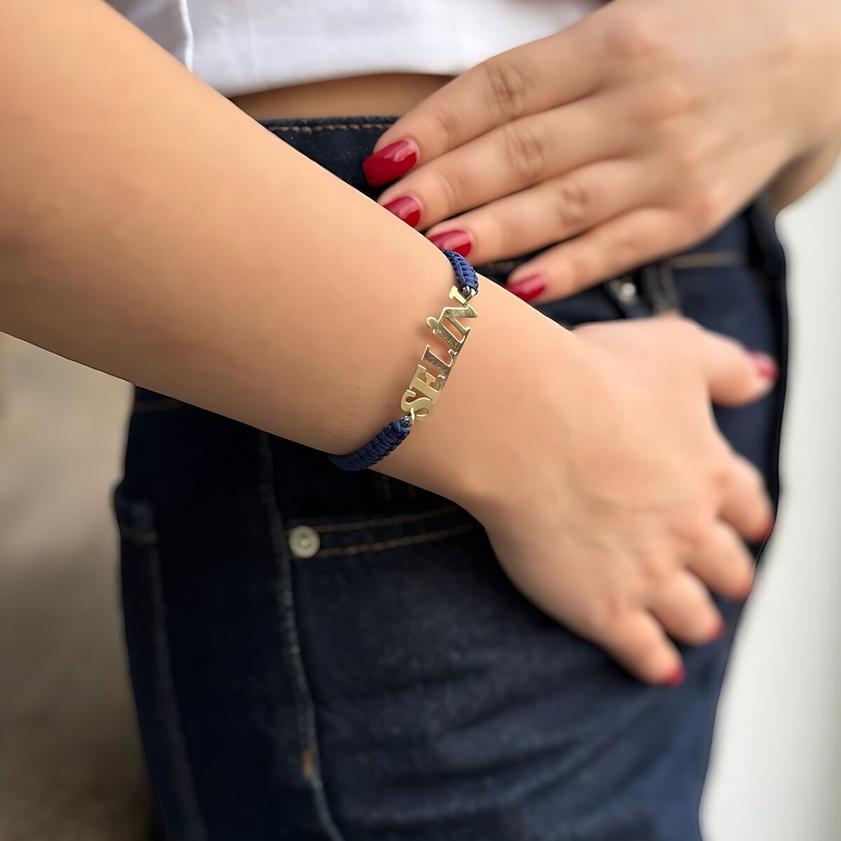 14 Ayar İsim Yazılı Lacivert İpli Altın Bileklik