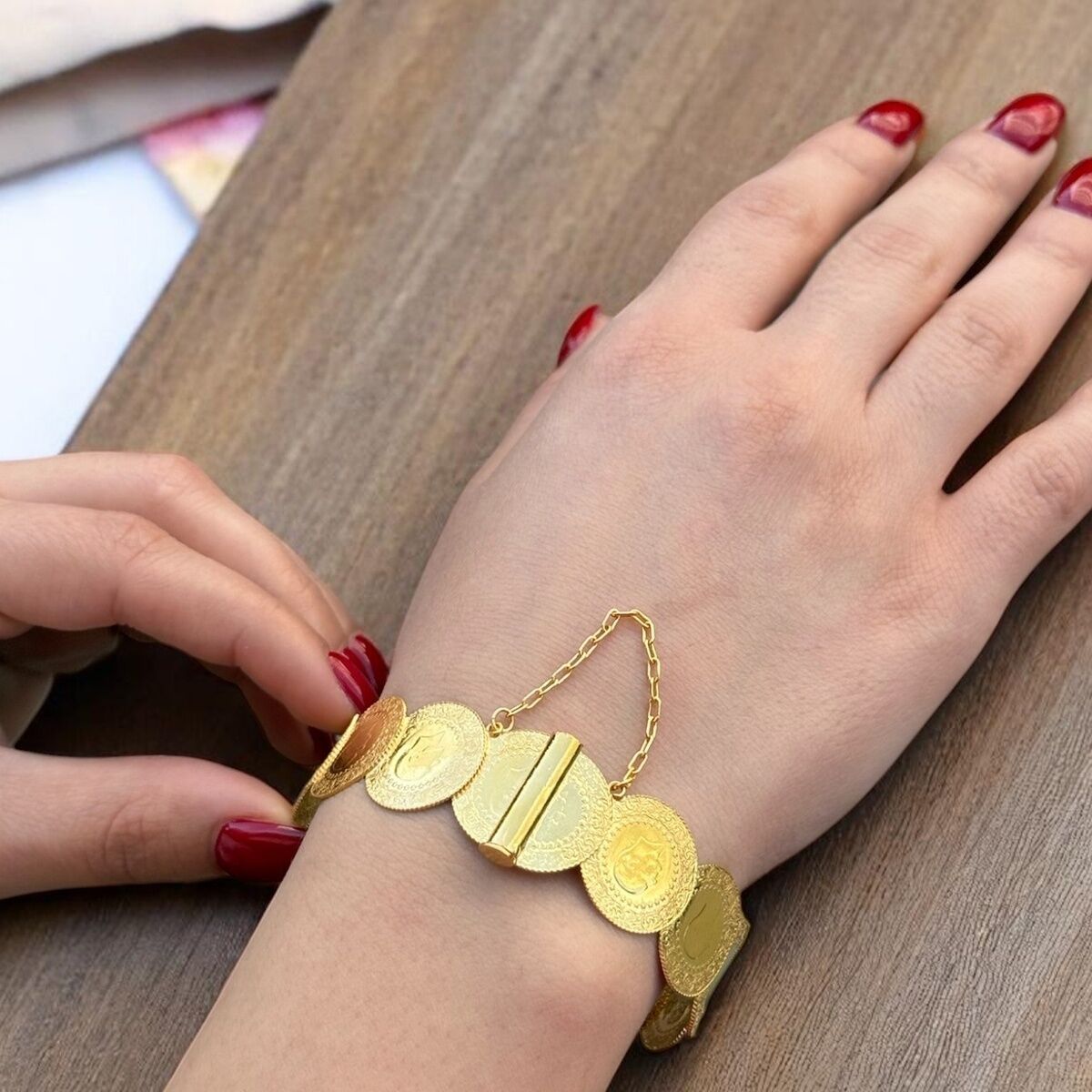 22 AYAR ÇEYREK ALTIN TASARIMI BİLEZİK