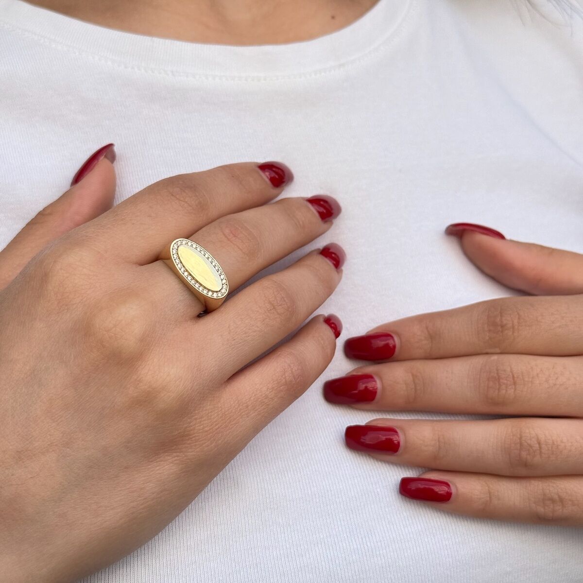 14 Ayar Üstü Düz Şovalye Tarzı Yüzük