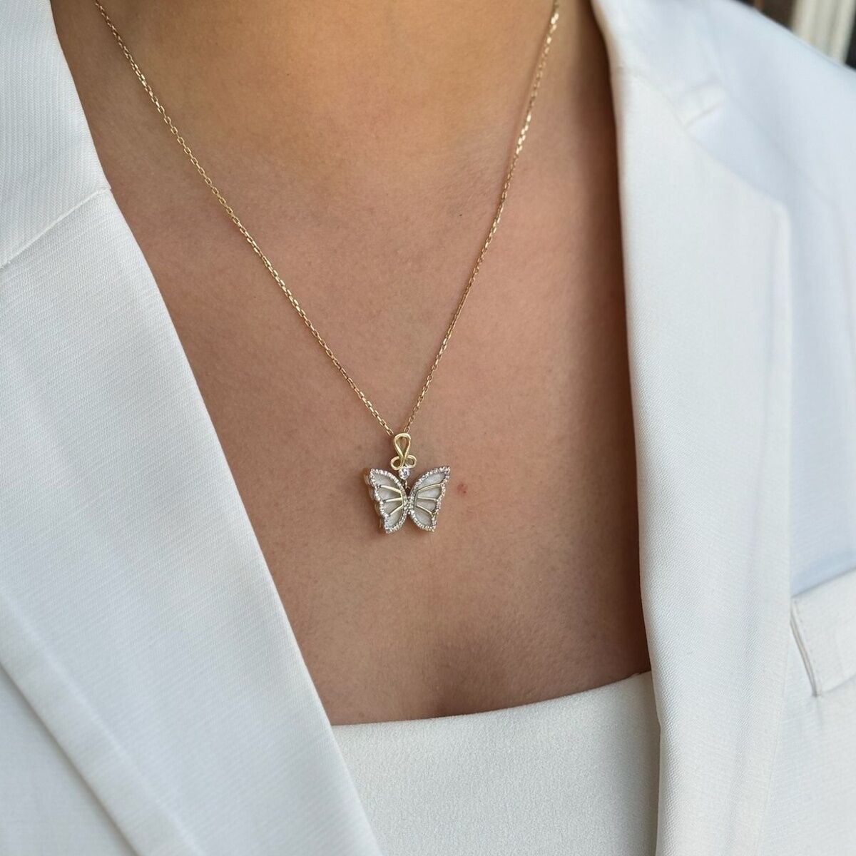 14 AYAR BEYAZ SEDEF ÖZEL TASARIM KELEBEK KOLYE