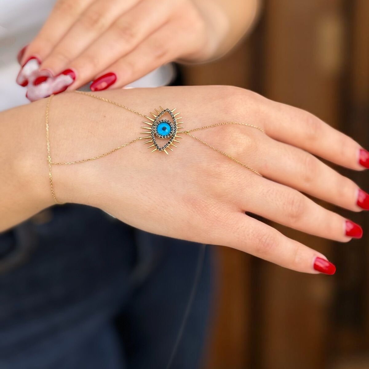 14 AYAR ÖZEL TASARIM KİRPİKLİ GÖZ MODELİ ALTIN ŞAHMERAN