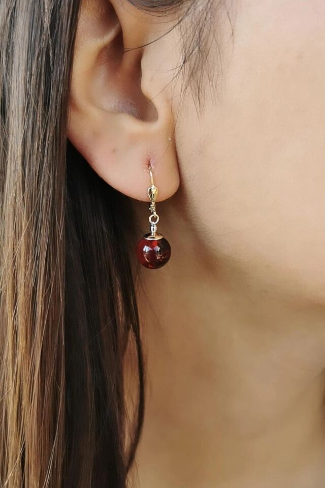 14 AYAR BORDO KEHRİBAR KLİPSLİ KÜPE