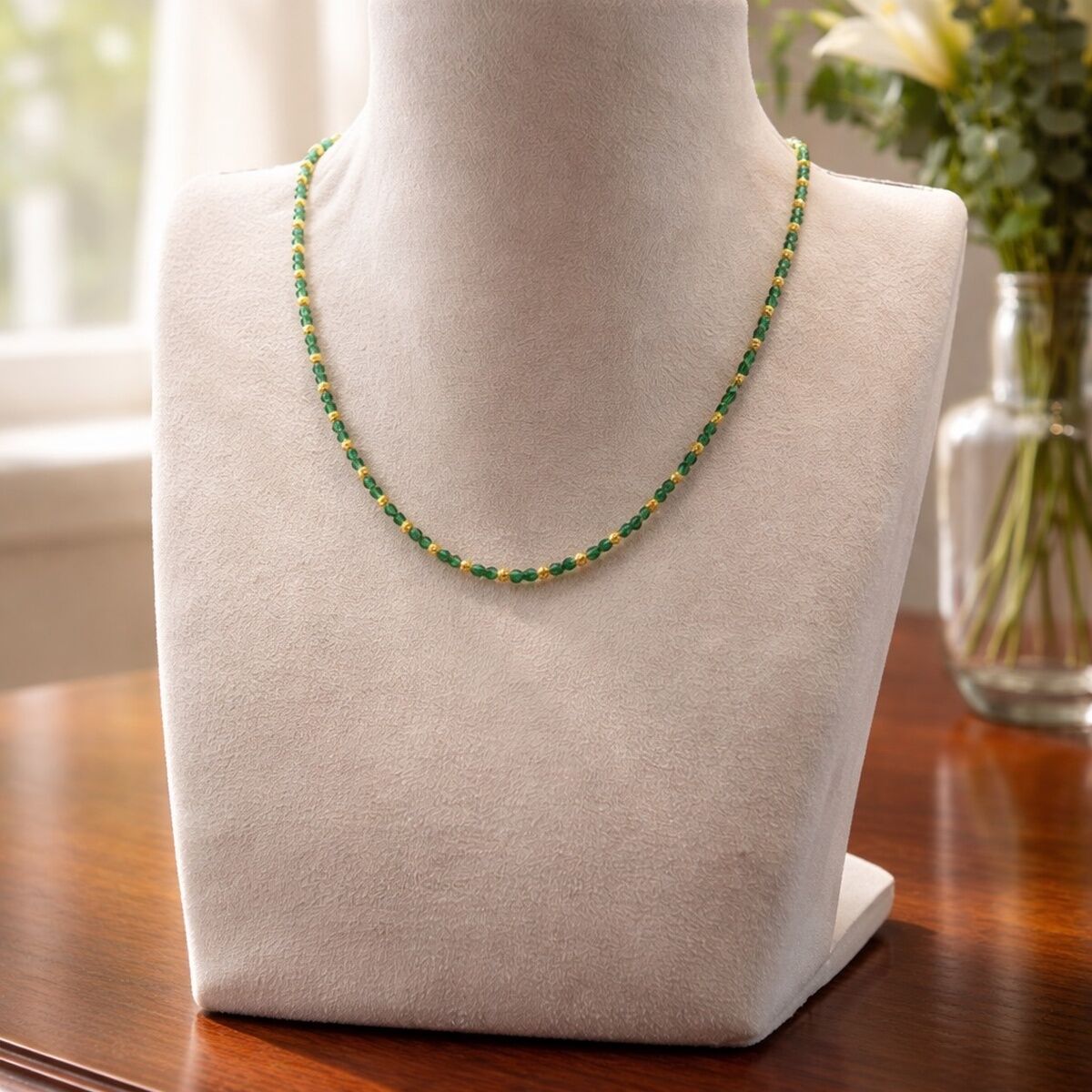 22 AYAR KRİSTAL YEŞİL TAŞLI ÖZEL TASARIM DORİKALI ALTIN KOLYE