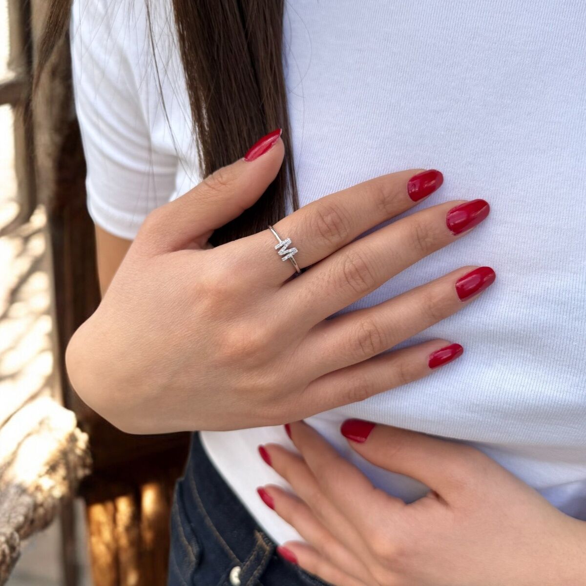 14 AYAR 0,09 CT M HARFİ PIRLANTA YÜZÜK