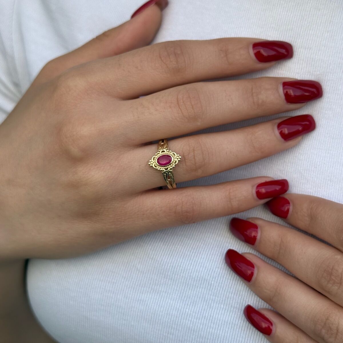 14 AYAR YAKUT TAŞLI BOHEM YÜZÜK