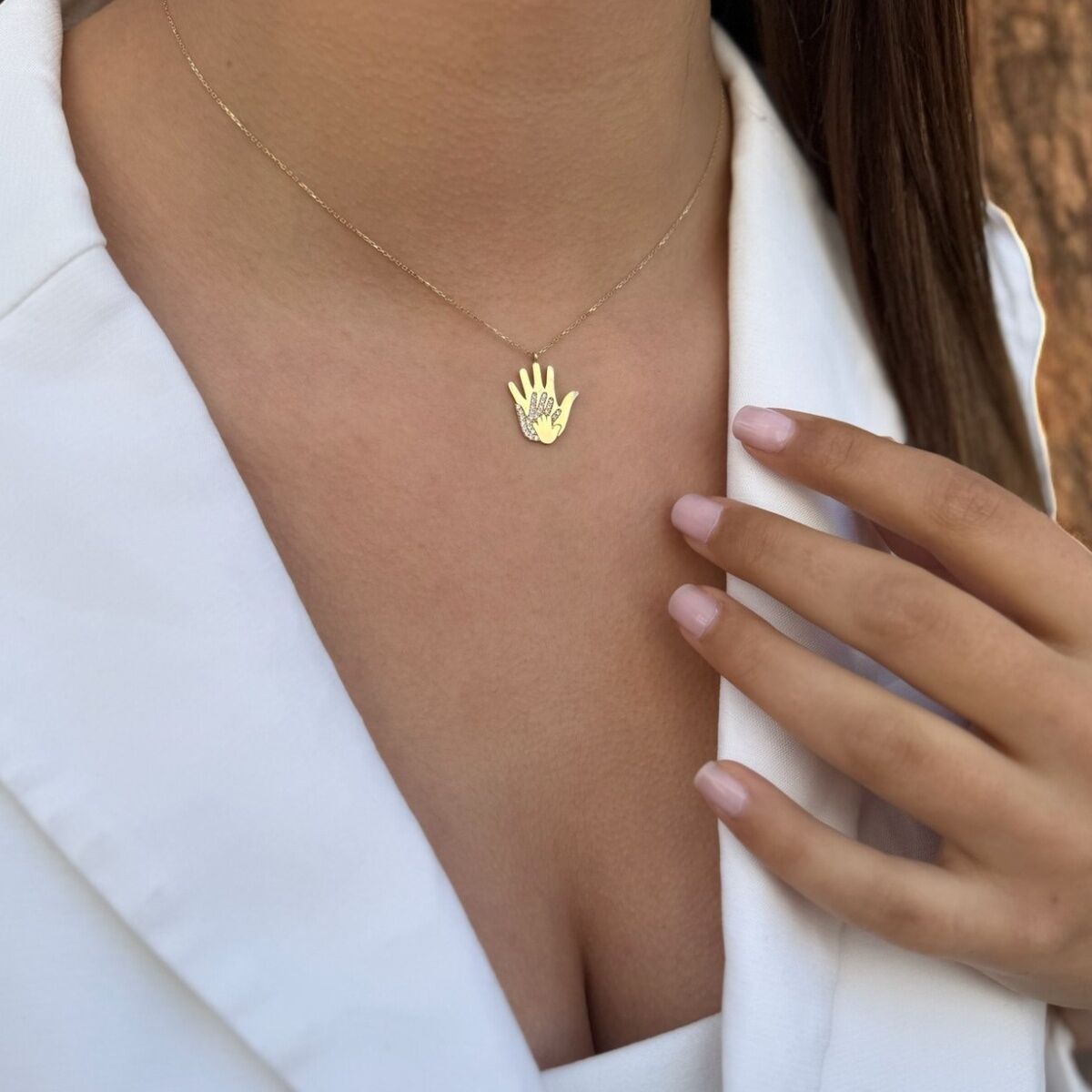 14 Ayar Kadın El Aile Kolyesi