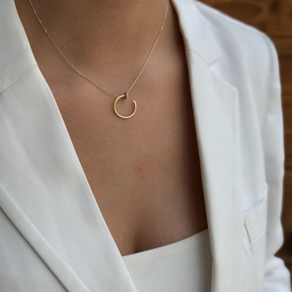 14 Ayar Çivi Altın Kolye