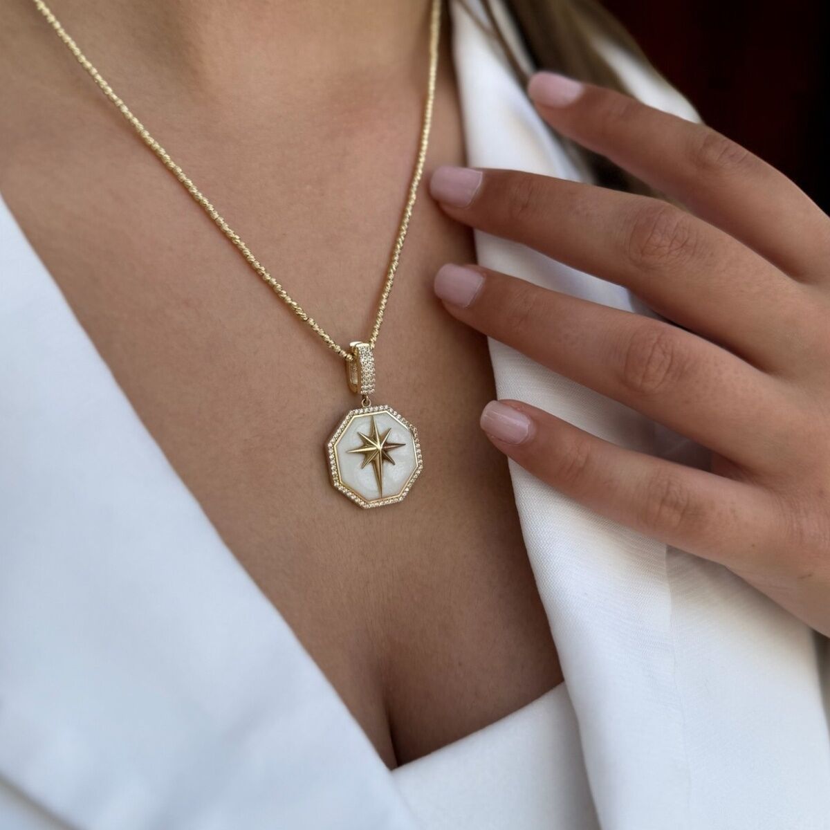 14 AYAR DORİKA TOPLU ZİNCİRLİ SEKİZGEN BEYAZ SEDEFLİ KUTUPYILDIZI ALTIN KOLYE