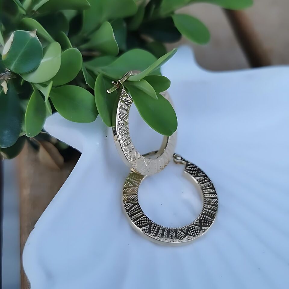 14 AYAR ROMA RAKAMLARINDAN OLUŞAN TASARIM HALKA KÜPE