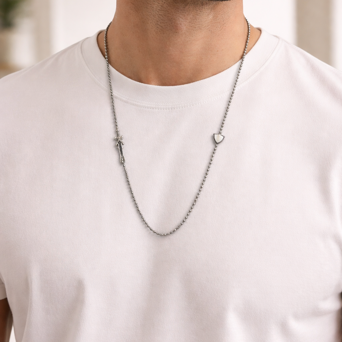 925 AYAR ÖZEL TASARIM ELİŞİ ESKİTME VİNTAGE MODEL BALTA KILIÇ ERKEK KOLYE