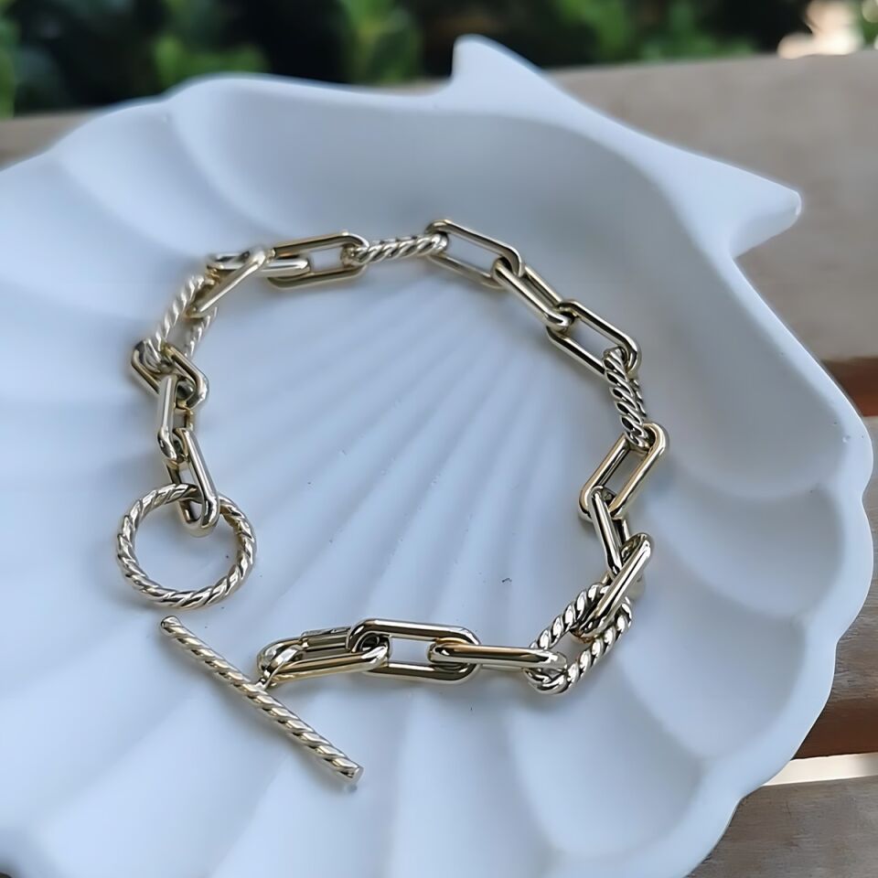 14 AYAR İTALYAN KİLİTLİ ALTIN BİLEKLİK