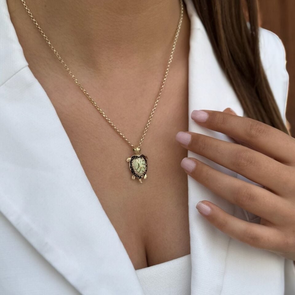 14 AYAR FOSFORLU MİNELİ KAPLUMBAĞA UÇLU ALTIN KOLYE