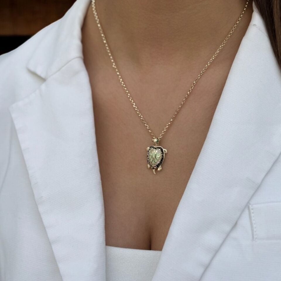 14 AYAR FOSFORLU MİNELİ KAPLUMBAĞA UÇLU ALTIN KOLYE