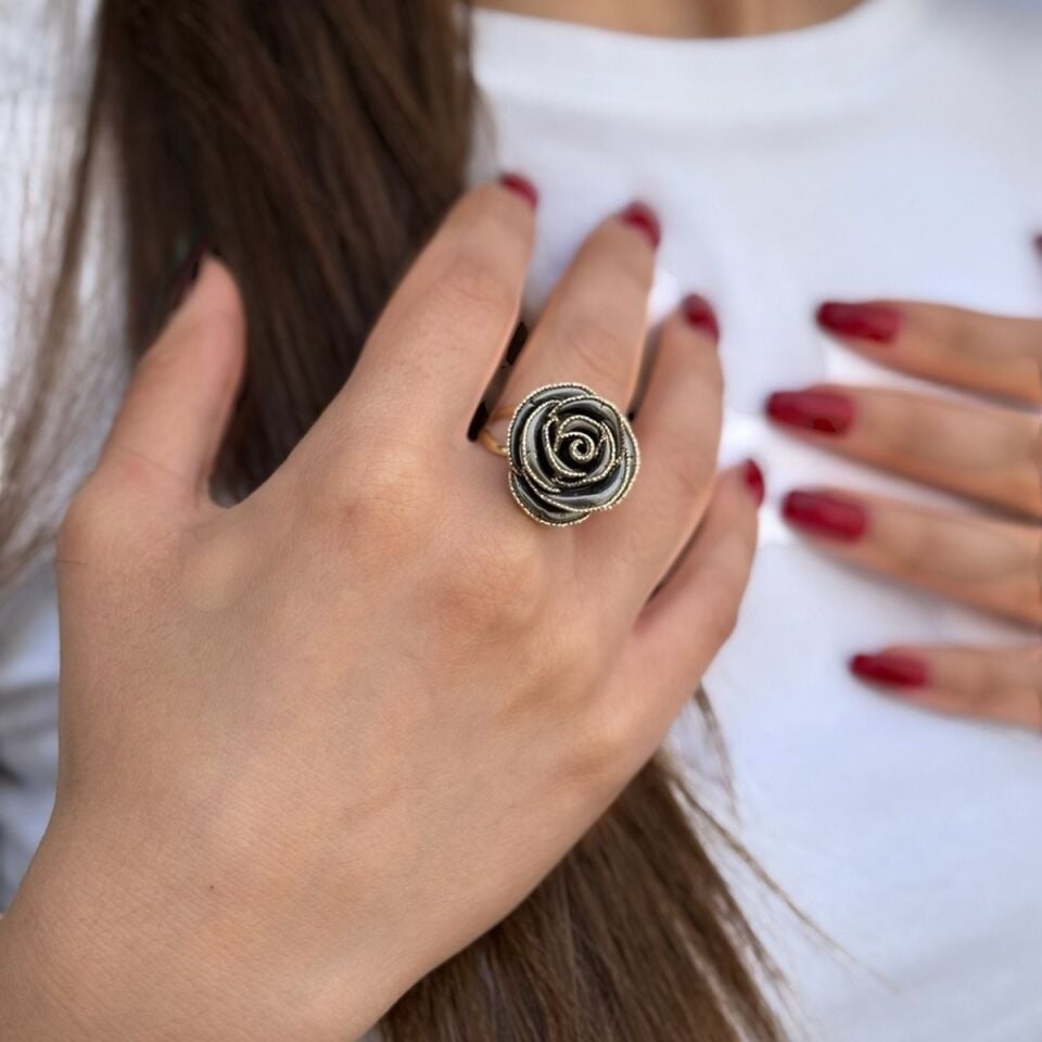 14 Ayar İtalyan Komple Altın, Taşsız Siyah Rodajlı Gül Italyan Altın Yüzük