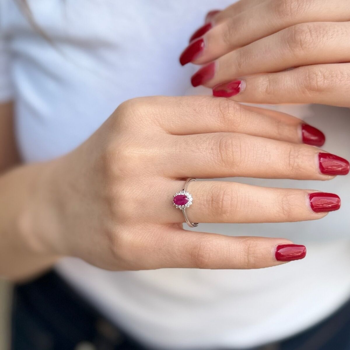 18 AYAR 0,20 CT PIRLANTA TAŞLI 0,56 CT YAKUT TAŞLI PIRLANTA YÜZÜK