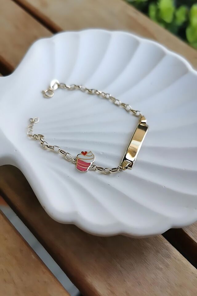 14 AYAR CUPCAKE MİNELİ ÇOCUK KÜNYE BİLEKLİK