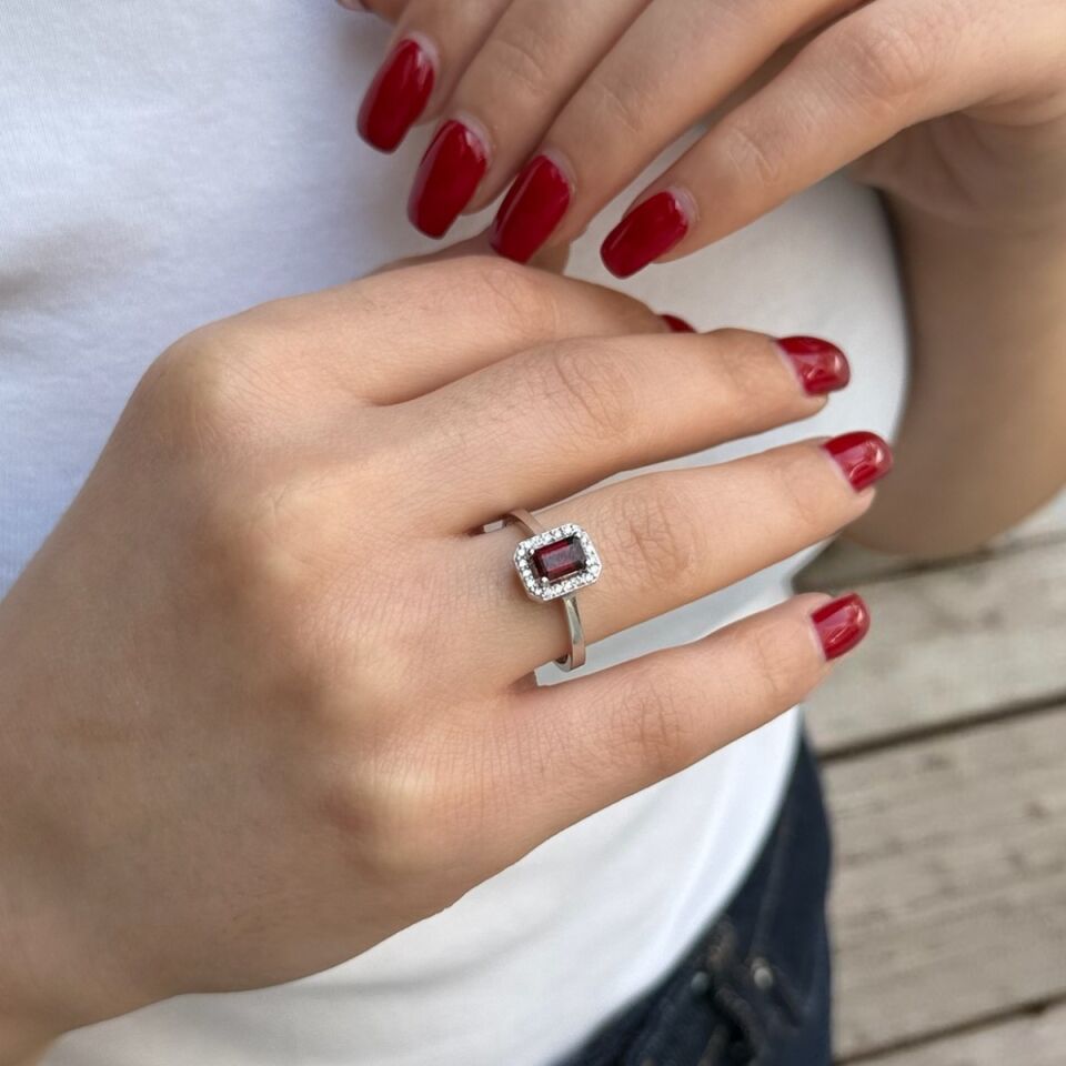 14 AYAR 0,12 CT PIRLANTA TAŞLI 0,71 CT GARNET TAŞLI PIRLANTA YÜZÜK