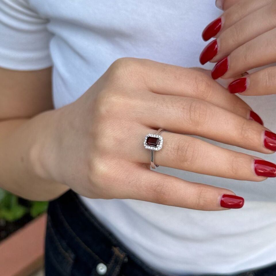 14 AYAR 0,12 CT PIRLANTA TAŞLI 0,71 CT GARNET TAŞLI PIRLANTA YÜZÜK