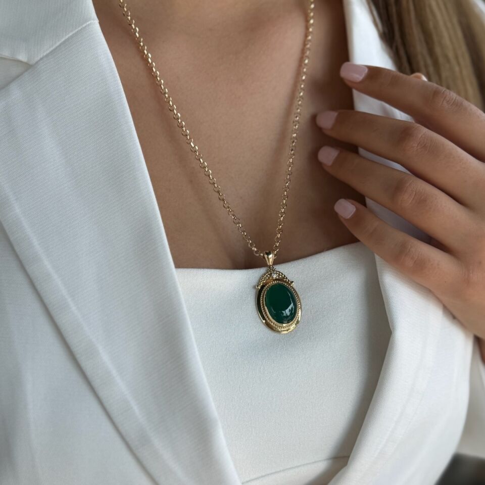 14 AYAR ÖZEL TASARIM YEŞİL AKİK TAŞLI ALTIN KOLYE