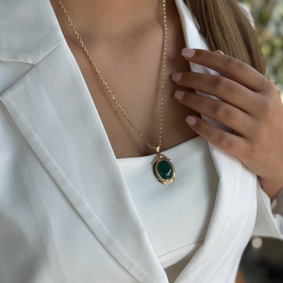 14 AYAR ÖZEL TASARIM YEŞİL AKİK TAŞLI ALTIN KOLYE