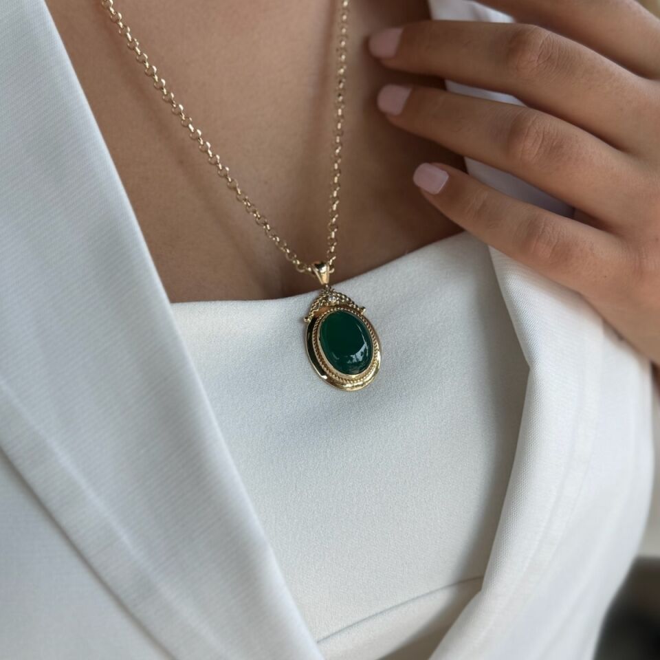 14 AYAR ÖZEL TASARIM YEŞİL AKİK TAŞLI ALTIN KOLYE