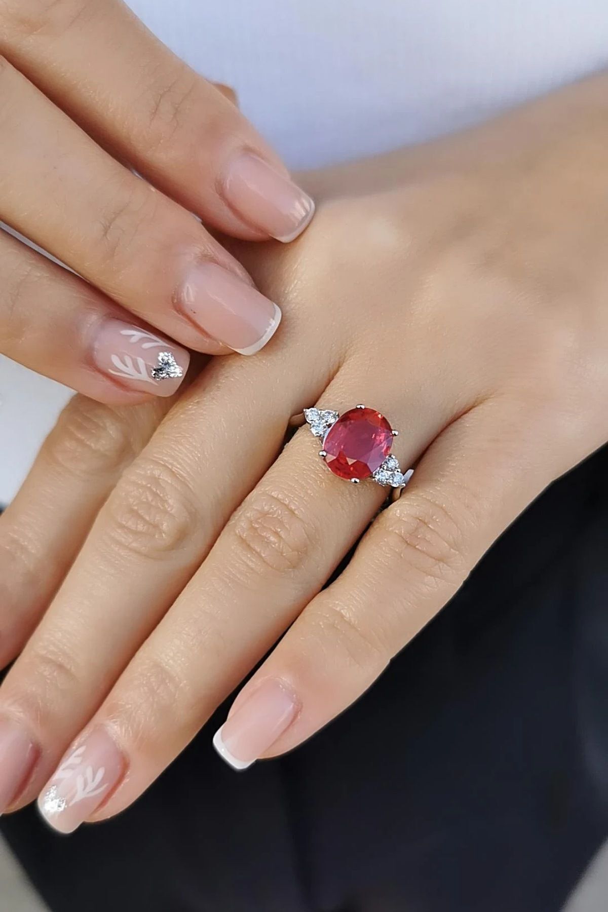 14 AYAR 0,23 CT G PIRLANTA TAŞLI 3,30 CT YAKUT TAŞLI ALTIN YÜZÜK