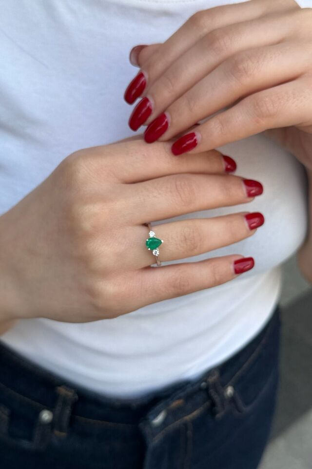 14 Ayar Damla Zümrüt Ve Pırlanta Taşlı Altın Yüzük 15