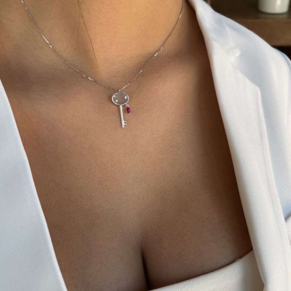 14 AYAR BEYAZ ALTIN ANAHTAR ALTIN KOLYE