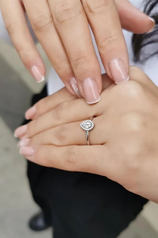 14 AYAR 0,13 CT G BAGET PIRLANTA TAŞLI DAMLA YÜZÜK 14