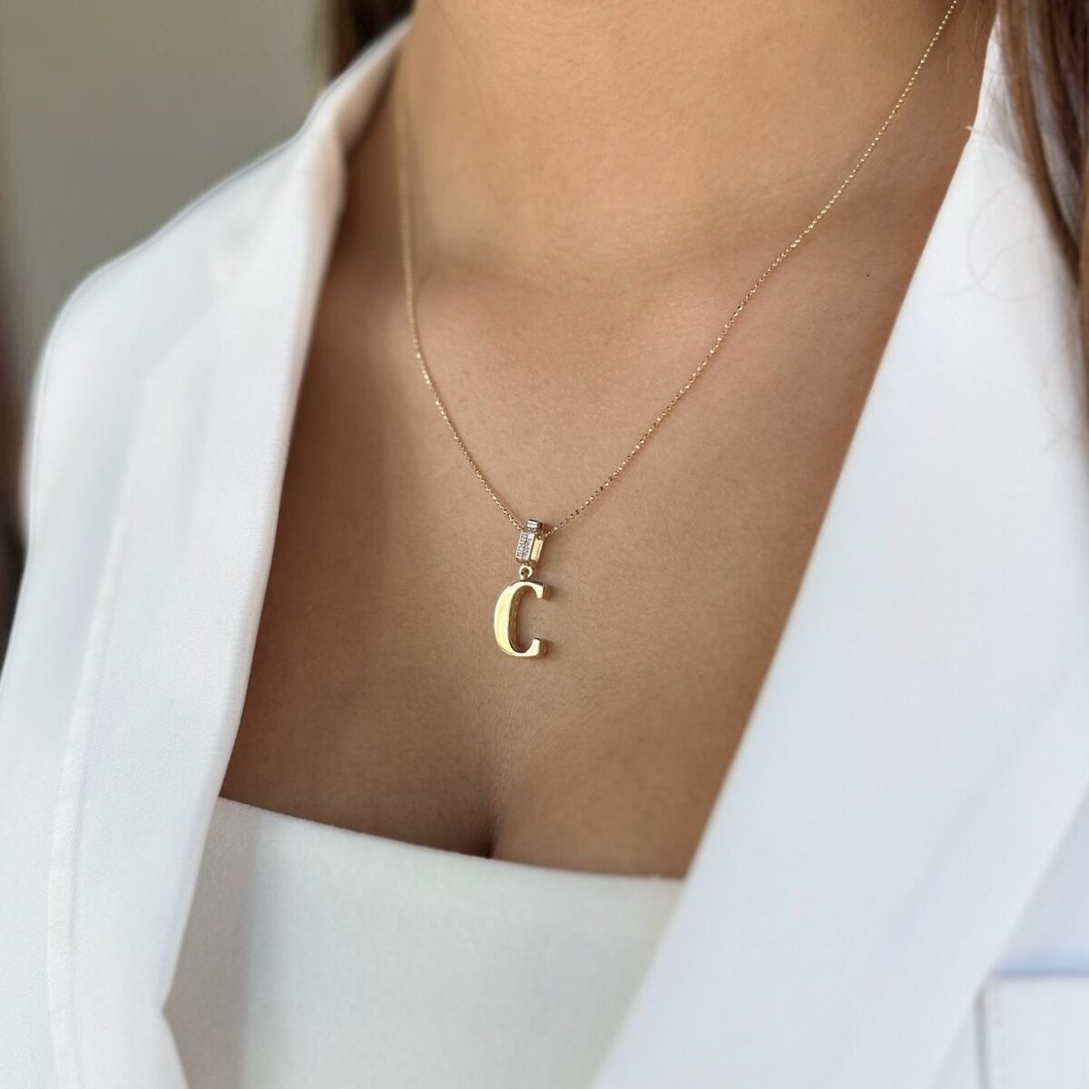 14 AYAR ÖZEL TASARIM C HARFİ ALTIN KOLYE
