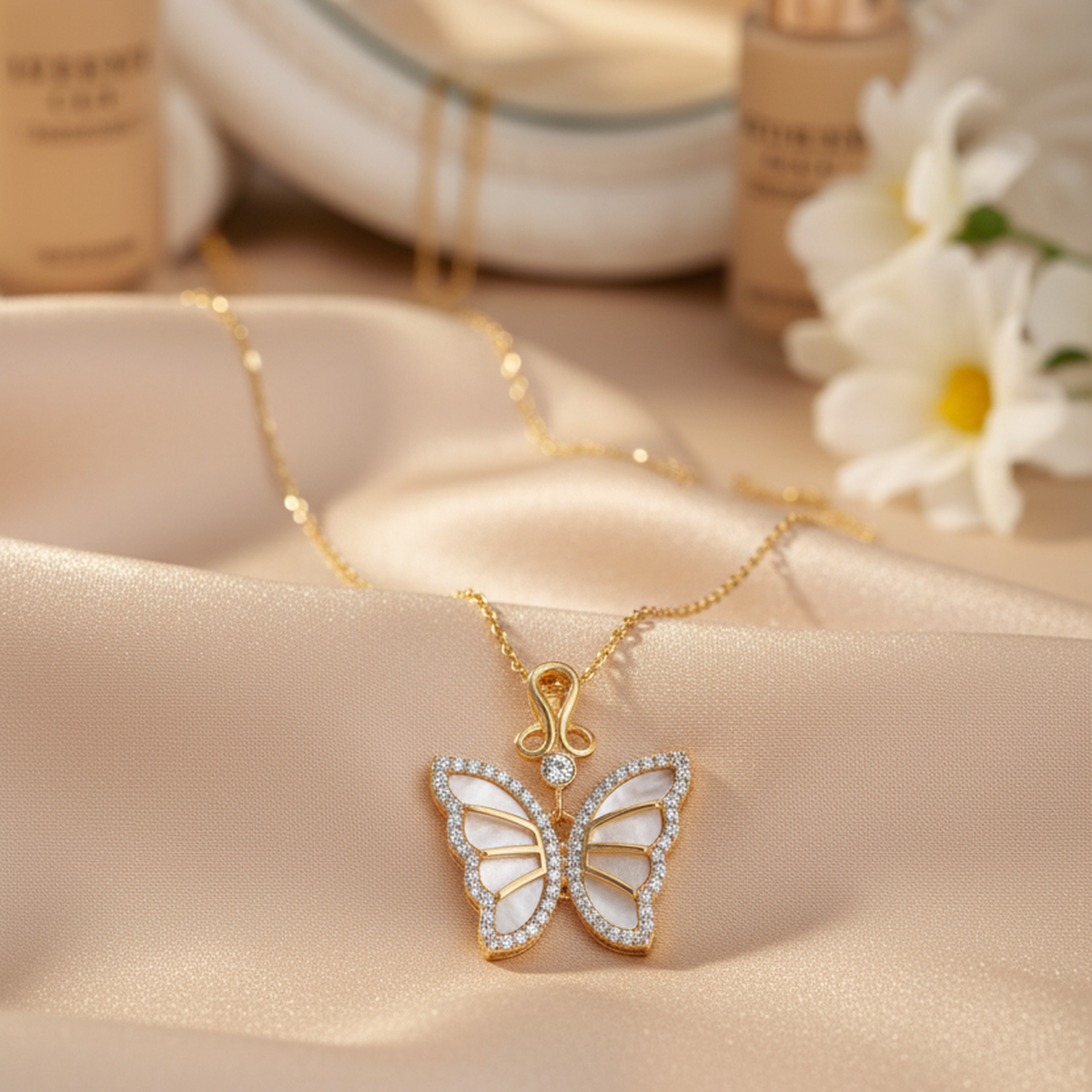 14 AYAR ÖZEL TASARIM SEDEF TAŞLI 3D KELEBEK KOLYE