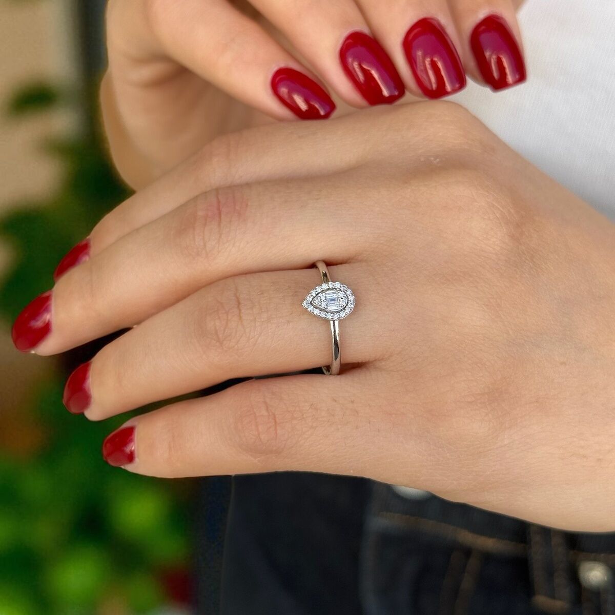 14 AYAR 0,13 CT G BAGET PIRLANTA TAŞLI DAMLA YÜZÜK