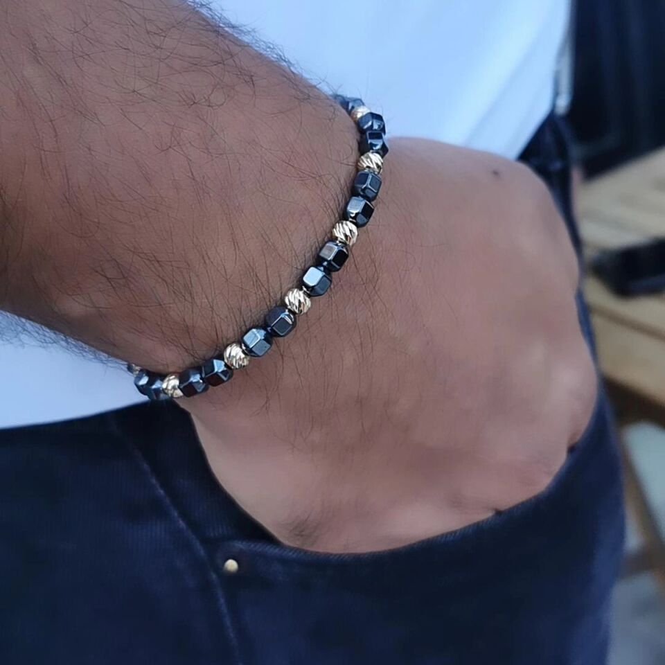 14 AYAR  HEMATİT TAŞLI İPLİ ALTIN BİLEKLİK