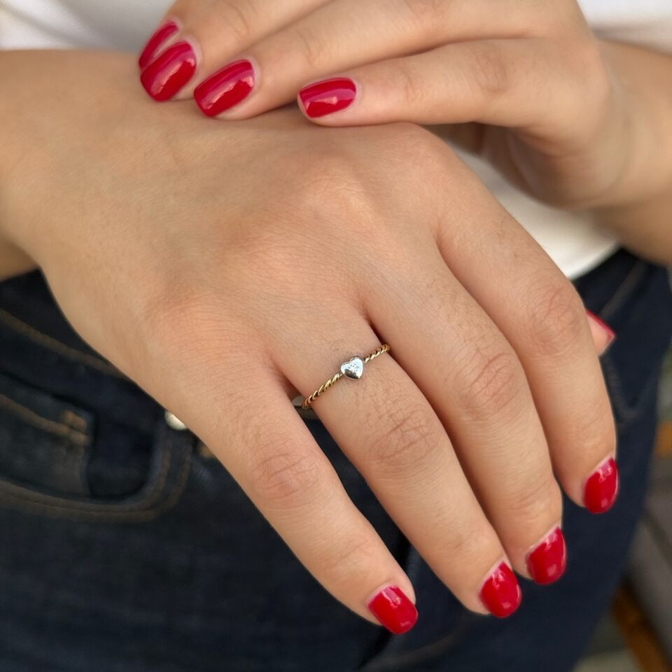 14 AYAR 0,02 CT G PIRLANTA TAŞLI MİNİMAL KALP TASARIM ALTIN YÜZÜK