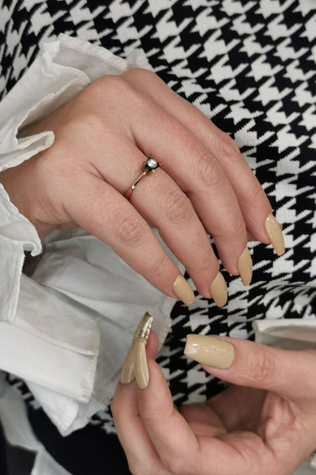 Elmas Tektaş Yüzük 17