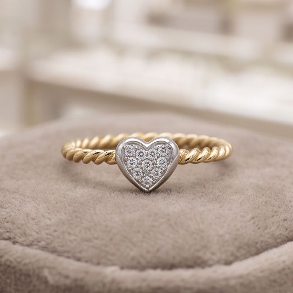 14 AYAR 0,06 CT G PIRLANTA TAŞLI KALP MODEL PIRLANTA YÜZÜK