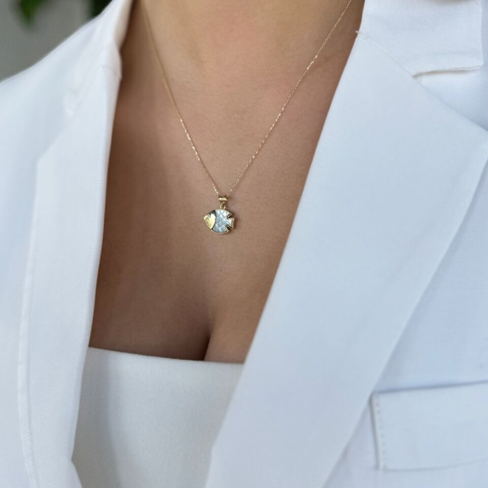 14 AYAR ÖZEL TASARIM BEYAZ SEDEFLİ BALIK KOLYE